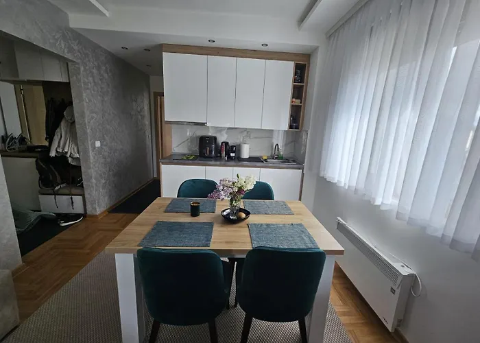 Barisic 公寓 兹拉蒂博尔